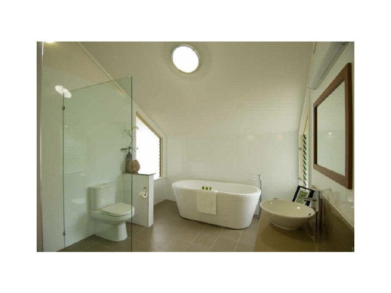 533 McCormack Street, Edge Hill QLD 4870