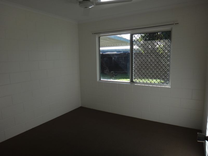 9 Conlan Close, Manoora QLD 4870