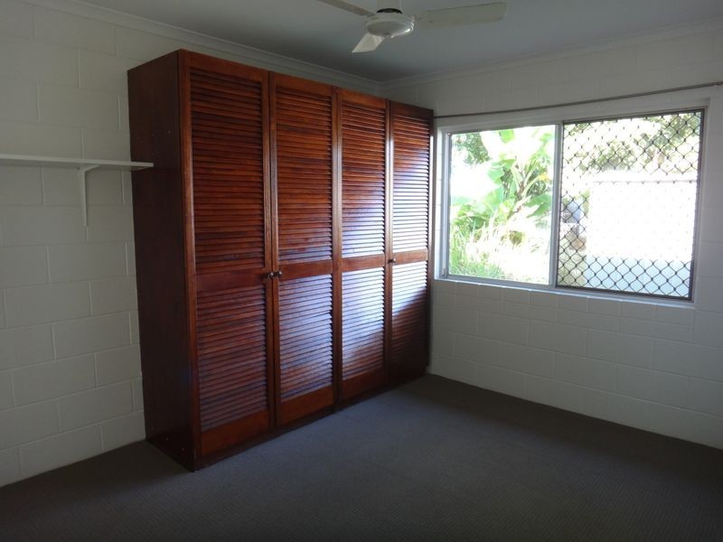 9 Conlan Close, Manoora QLD 4870