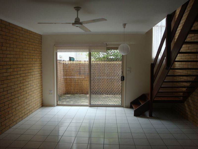 Manoora QLD 4870