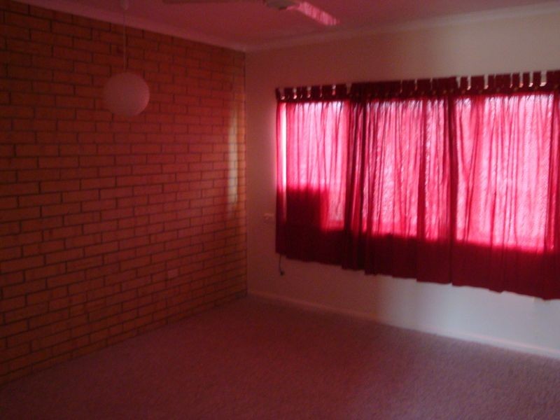 Manoora QLD 4870