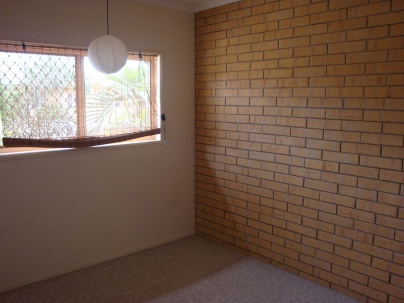 Manoora QLD 4870