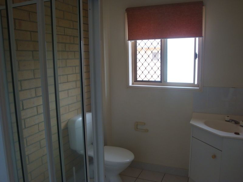 Manoora QLD 4870
