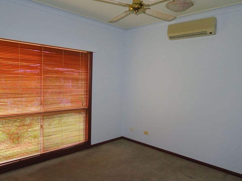 13 Bayu Close, Redlynch QLD 4870