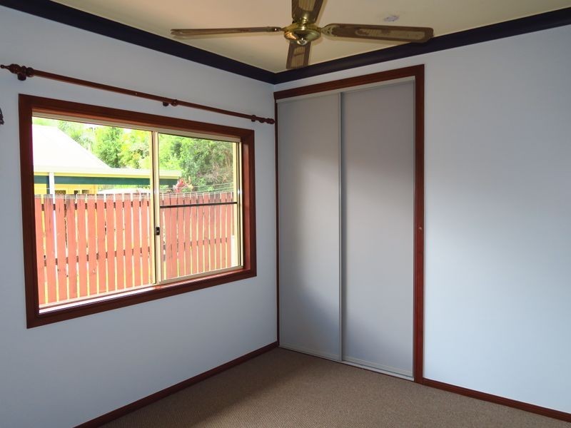 13 Bayu Close, Redlynch QLD 4870