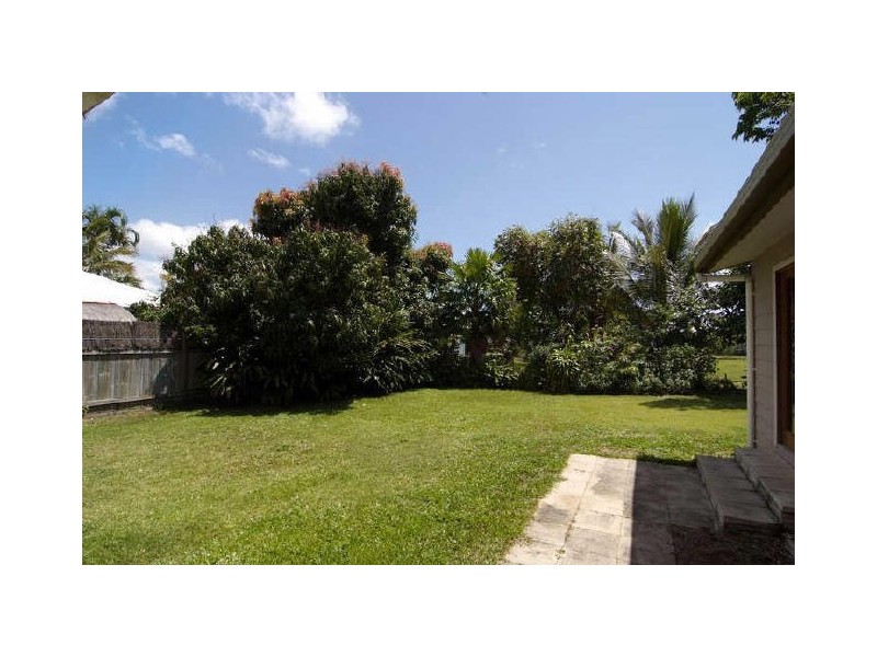 4 Dawson Street, Bramston Beach QLD 4871
