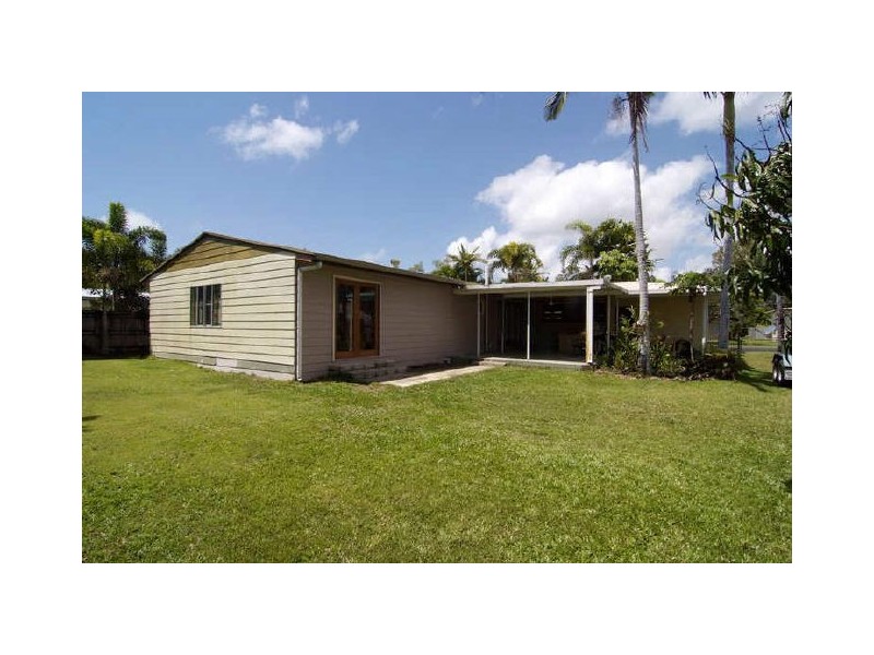 4 Dawson Street, Bramston Beach QLD 4871