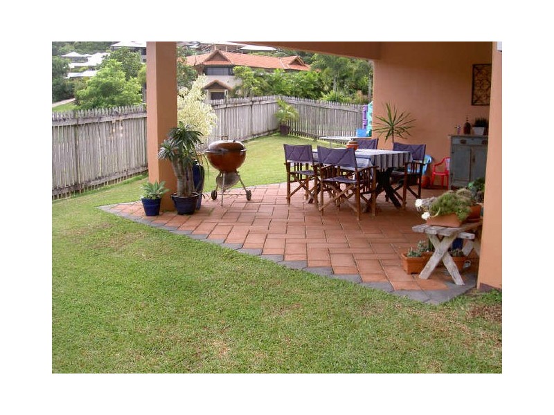 32 Chapel Close, Brinsmead QLD 4870