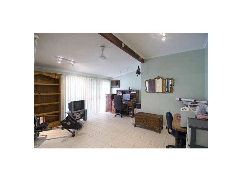 5 York Street, Whitfield QLD 4870