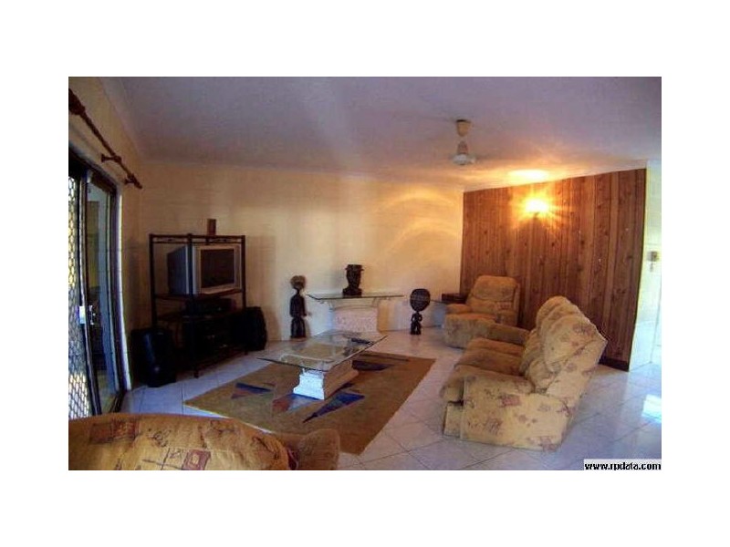 6 Kurruk Close, White Rock QLD 4868