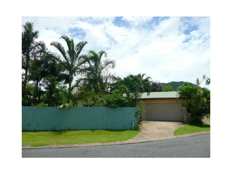 7 Deacon Court, Mooroobool QLD 4870