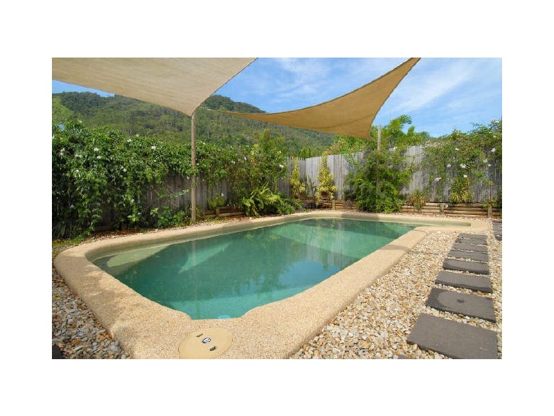 13 Messina Close, Kanimbla QLD 4870