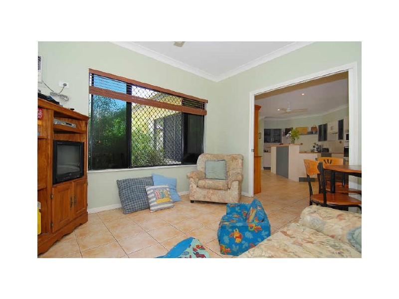 13 Messina Close, Kanimbla QLD 4870