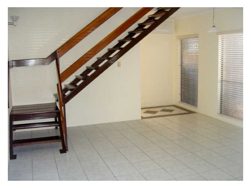 7/5 Pioneer Street, Manoora QLD 4870