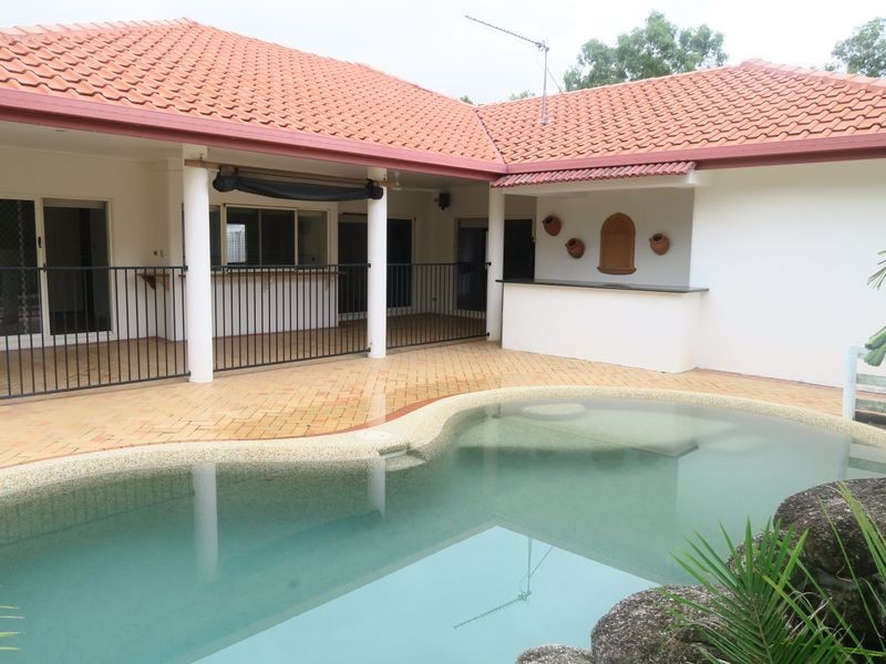 13 Stream Avenue ‘Paradise Palms’, Kewarra Beach QLD 4879
