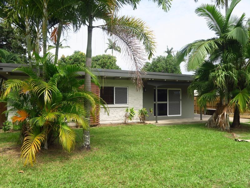 19 Hudson Street, Whitfield QLD 4870