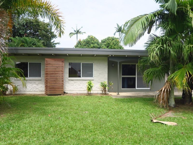 19 Hudson Street, Whitfield QLD 4870