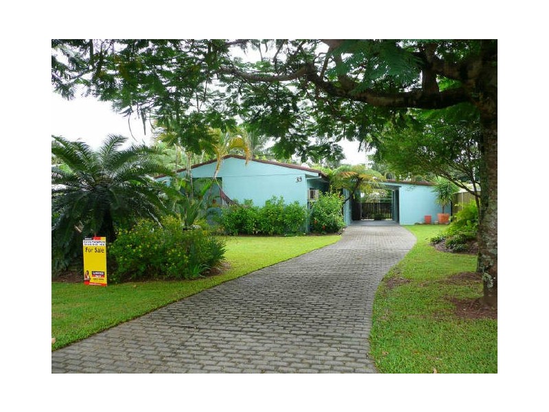 35 Hobson Drive, Brinsmead QLD 4870