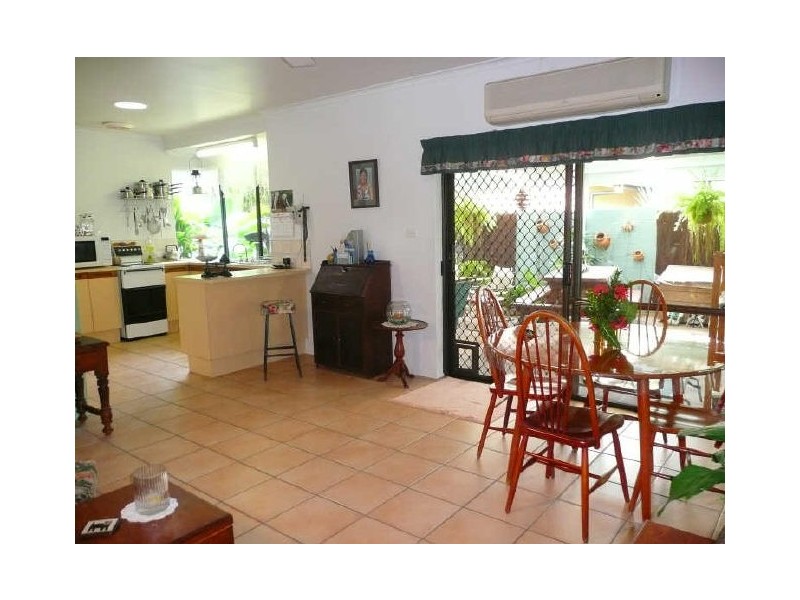 35 Hobson Drive, Brinsmead QLD 4870