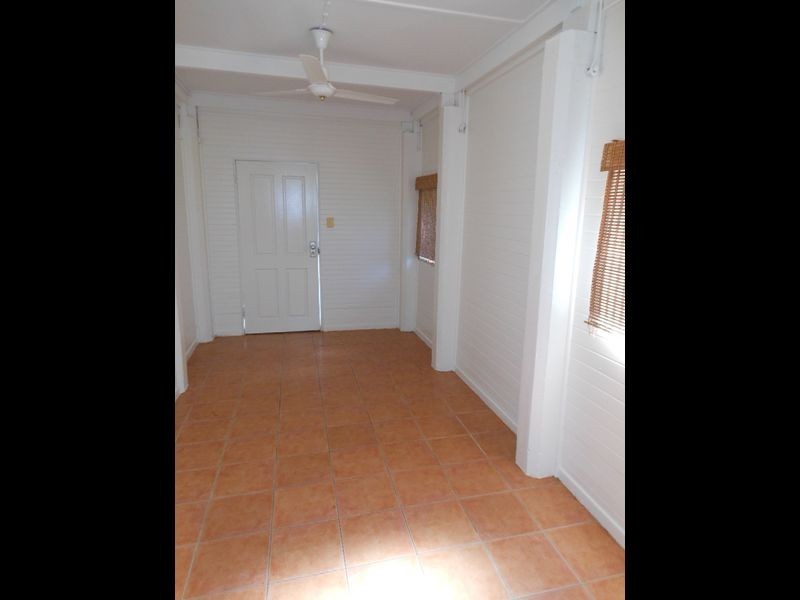 4/5 Mitchell Street, Machans Beach QLD 4878