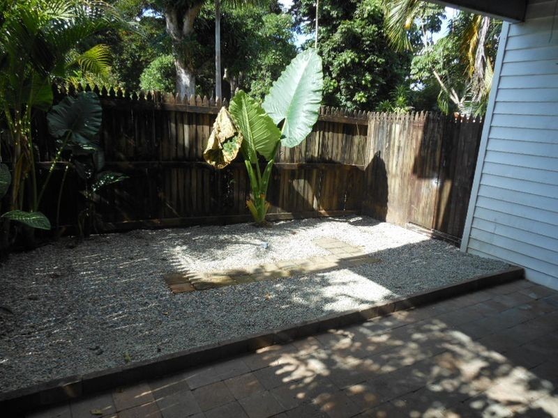 4/5 Mitchell Street, Machans Beach QLD 4878