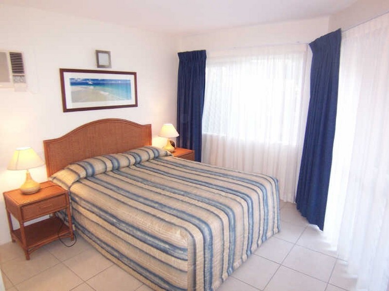 3/239 Lake Street, Cairns QLD 4870