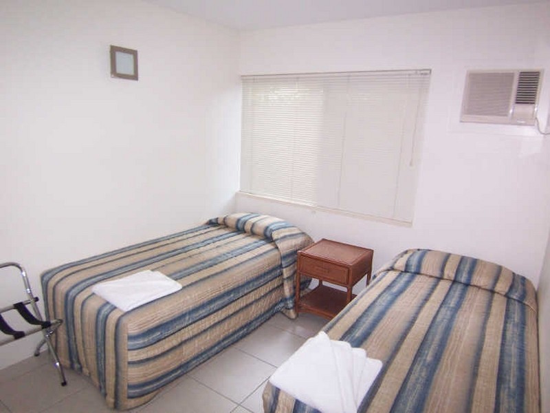 3/239 Lake Street, Cairns QLD 4870