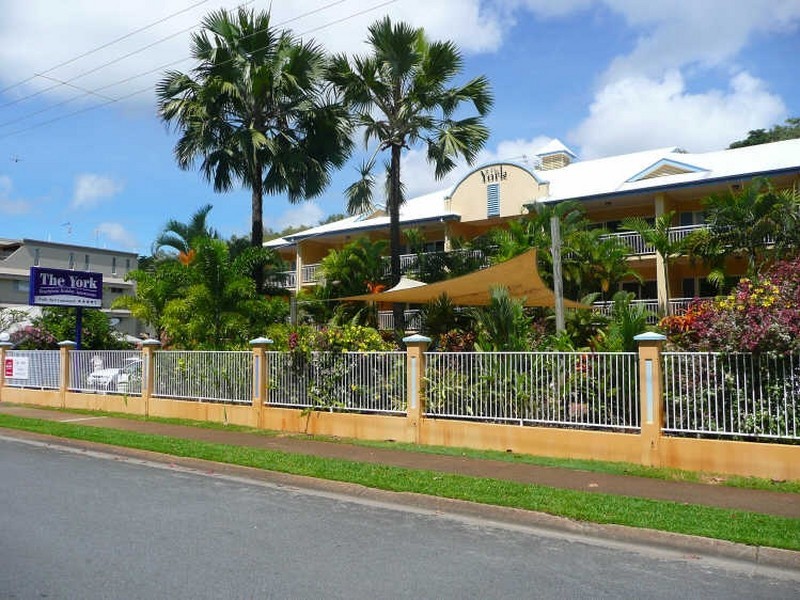 6/61-63 Sims Esplanade, Yorkeys Knob QLD 4878