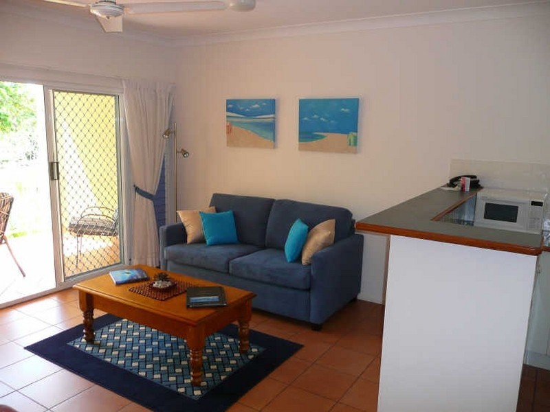 6/61-63 Sims Esplanade, Yorkeys Knob QLD 4878