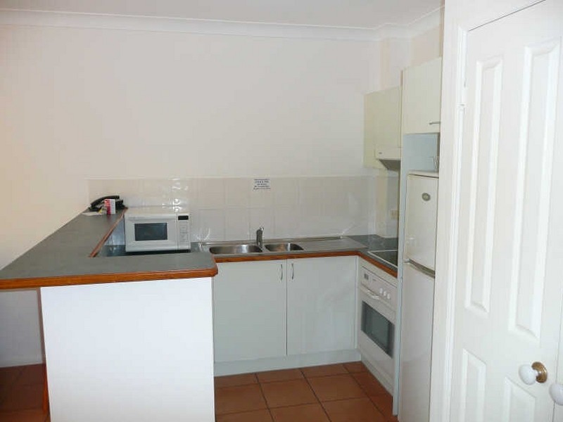 6/61-63 Sims Esplanade, Yorkeys Knob QLD 4878