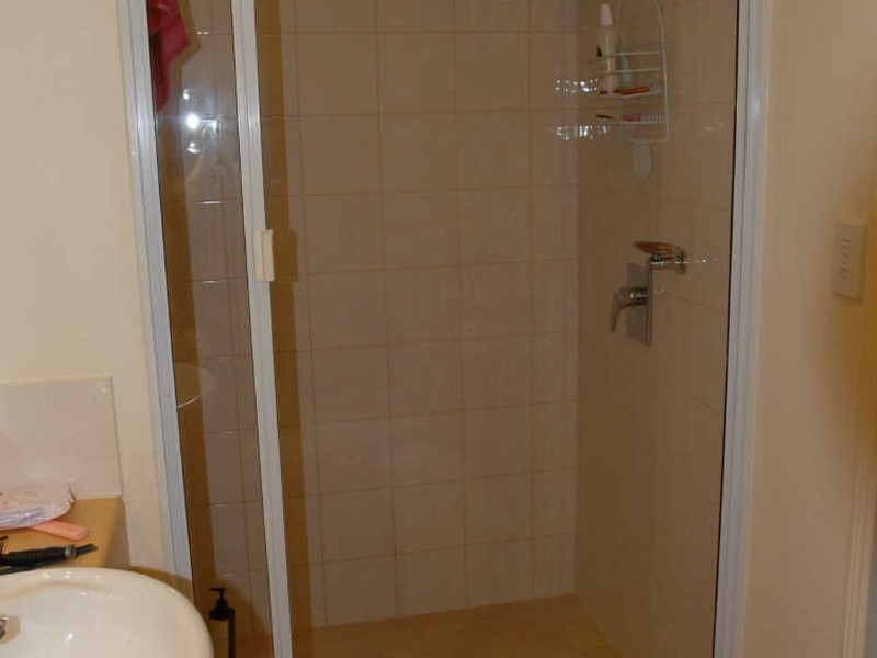 8/275 The Esplanade, Cairns North QLD 4870