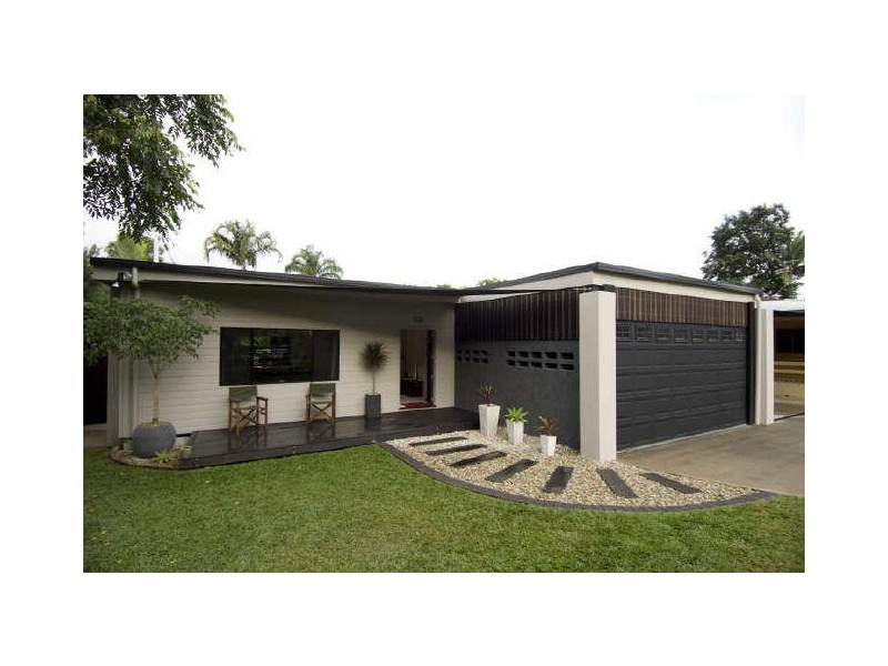 14 McKinlay Street, Whitfield QLD 4870