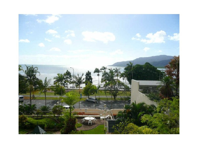 18/107 The Esplanade, Cairns QLD 4870