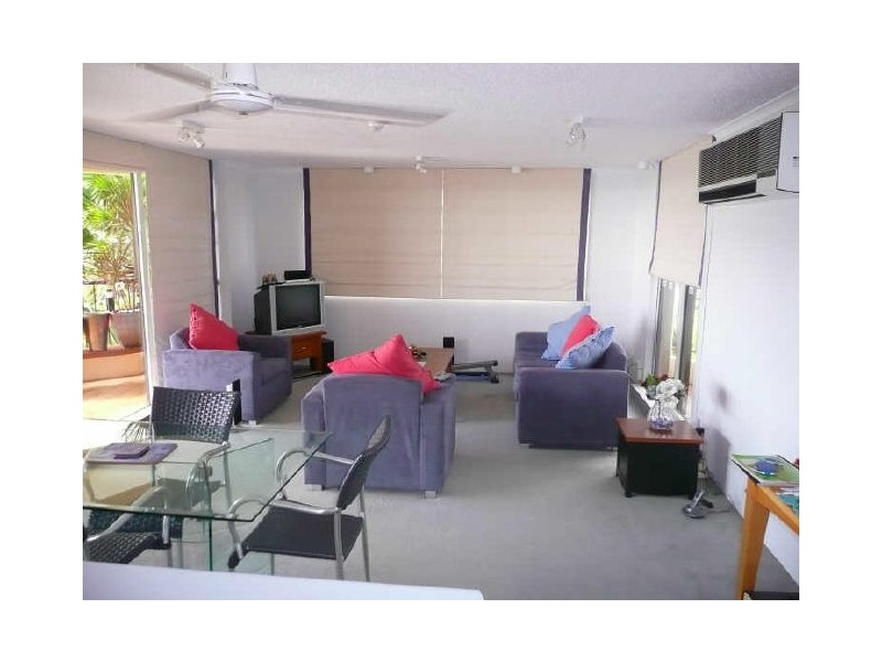 18/107 The Esplanade, Cairns QLD 4870