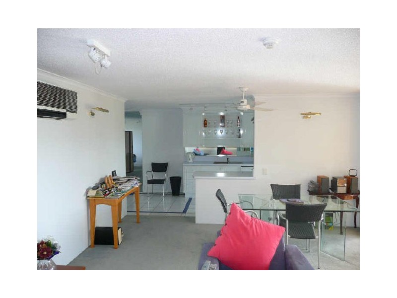 18/107 The Esplanade, Cairns QLD 4870