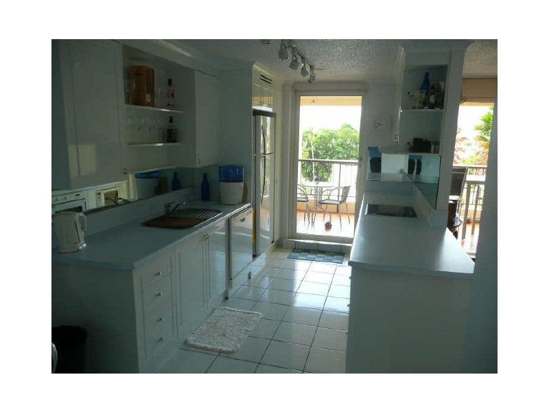 18/107 The Esplanade, Cairns QLD 4870