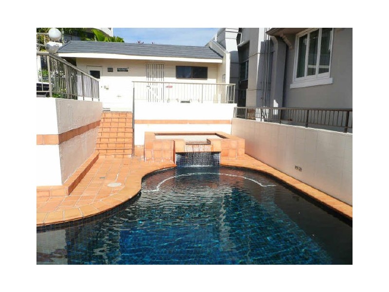 18/107 The Esplanade, Cairns QLD 4870