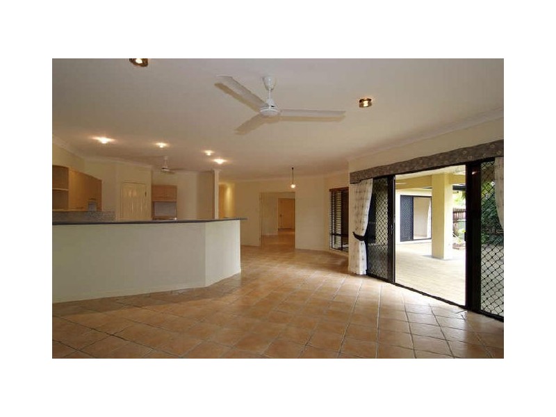17 Quadrio Crescent, Brinsmead QLD 4870