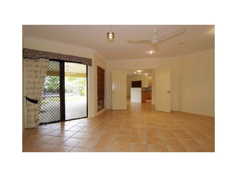 17 Quadrio Crescent, Brinsmead QLD 4870