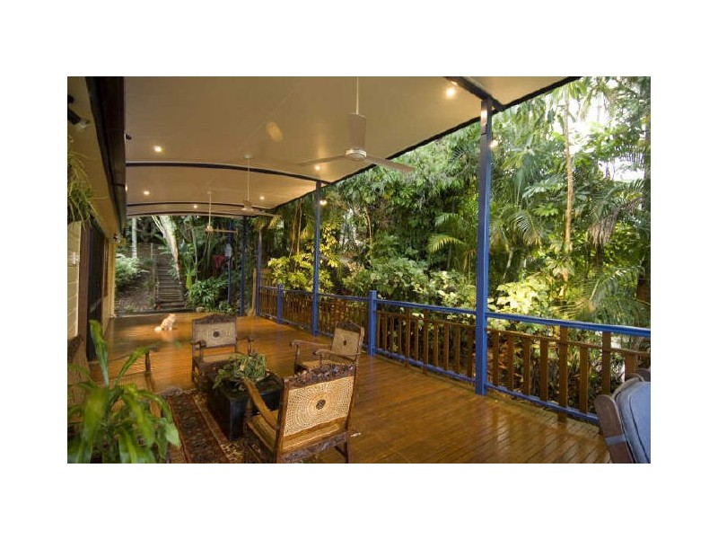 116 Hillview Crescent, Whitfield QLD 4870