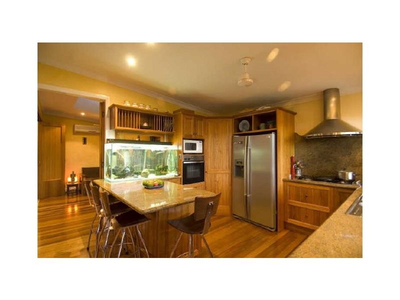 116 Hillview Crescent, Whitfield QLD 4870
