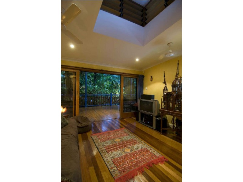 116 Hillview Crescent, Whitfield QLD 4870