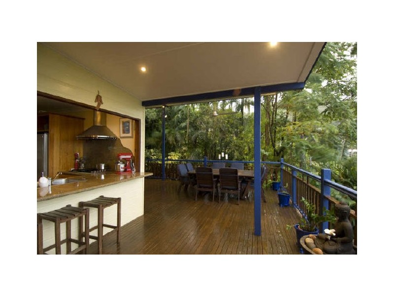 116 Hillview Crescent, Whitfield QLD 4870