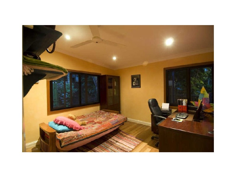 116 Hillview Crescent, Whitfield QLD 4870