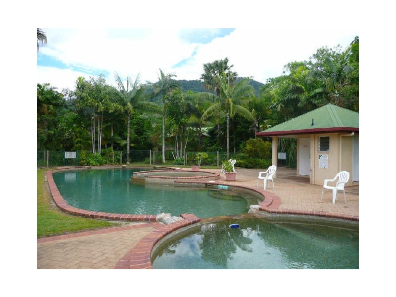 15/1 McGregor Street, Mooroobool QLD 4870