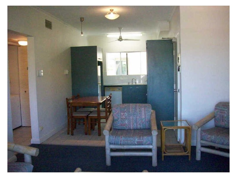 9/14 Upward Street, Cairns QLD 4870