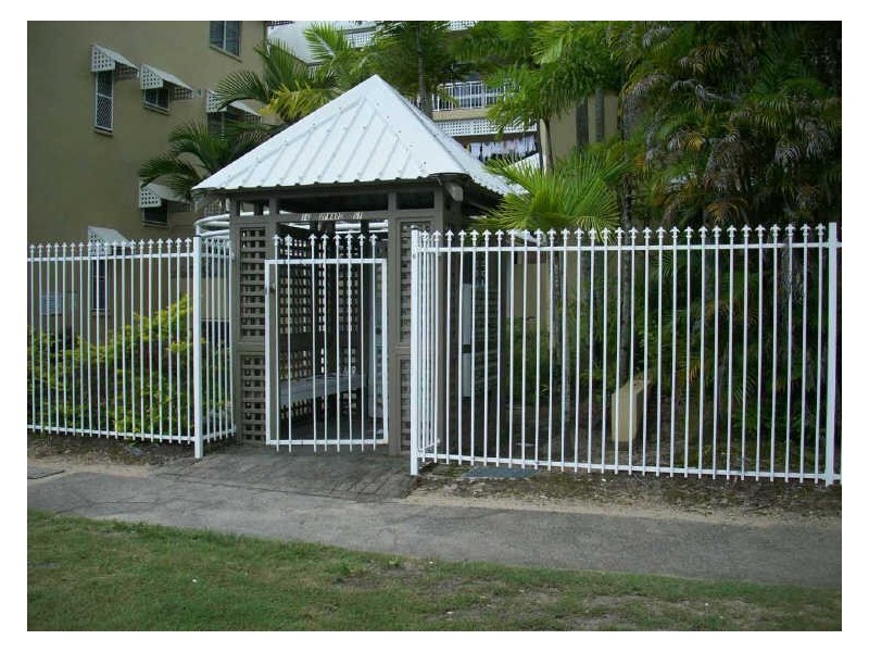 9/14 Upward Street, Cairns QLD 4870