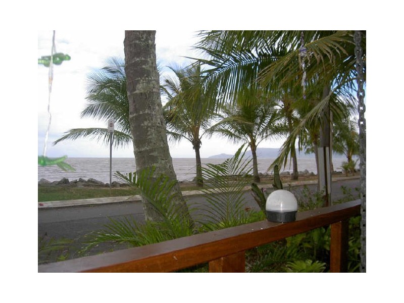 251 OShea Esplanade, Machans Beach QLD 4878