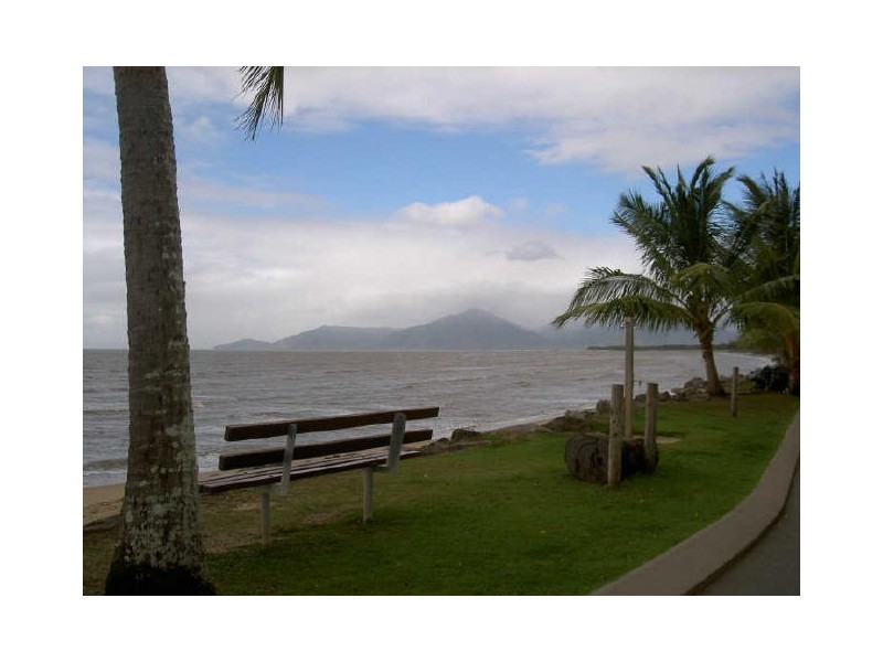 251 OShea Esplanade, Machans Beach QLD 4878