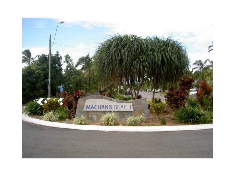 251 OShea Esplanade, Machans Beach QLD 4878